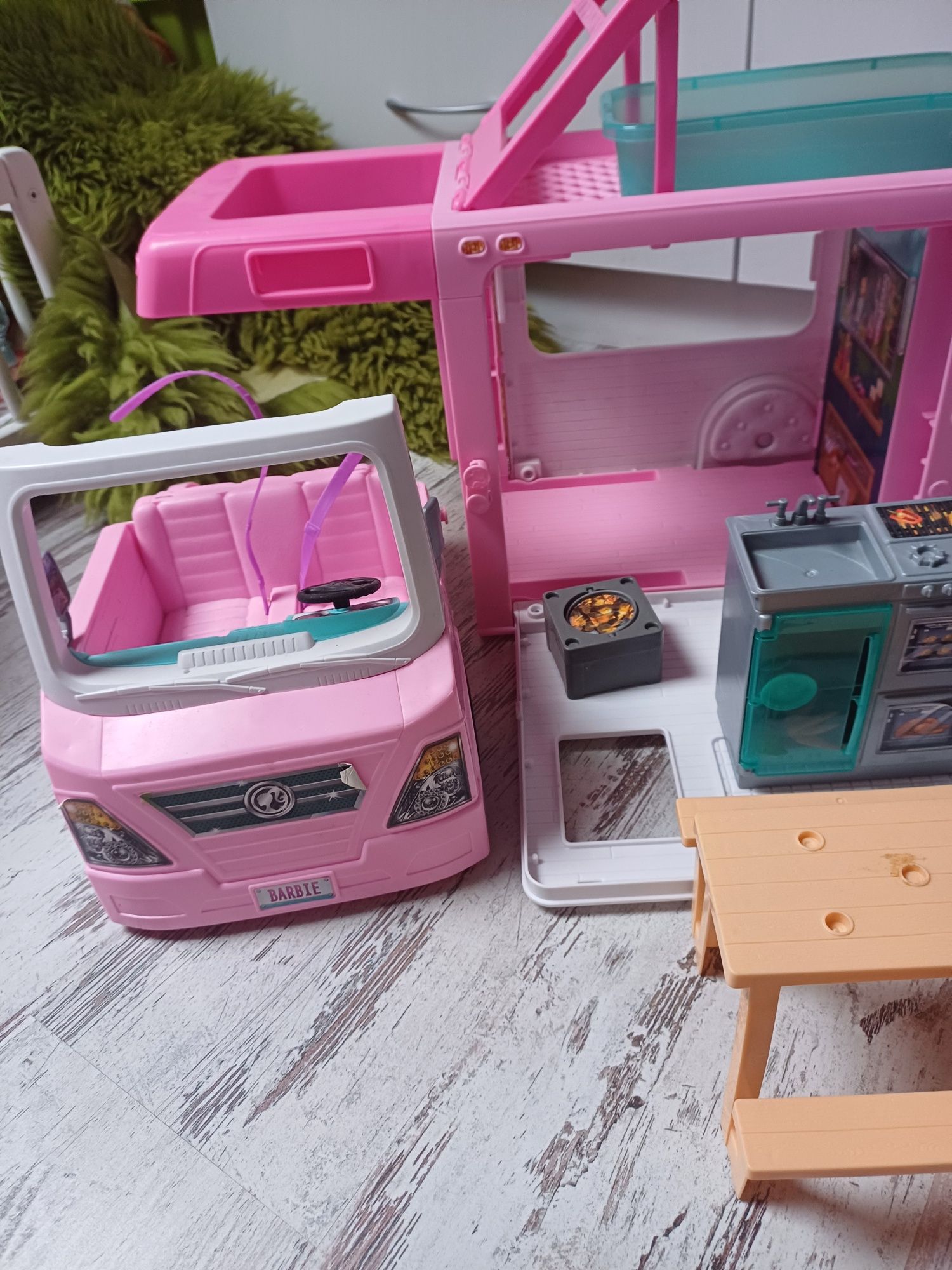 Barbie kamper mobilny