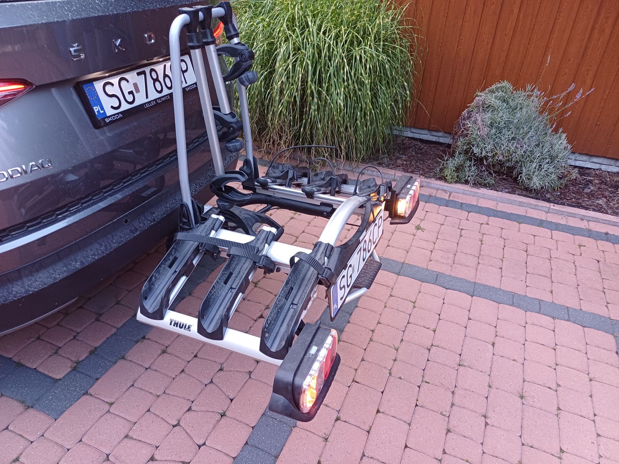 Wynajem bagażnik rowerowy na hak Thule G2 922