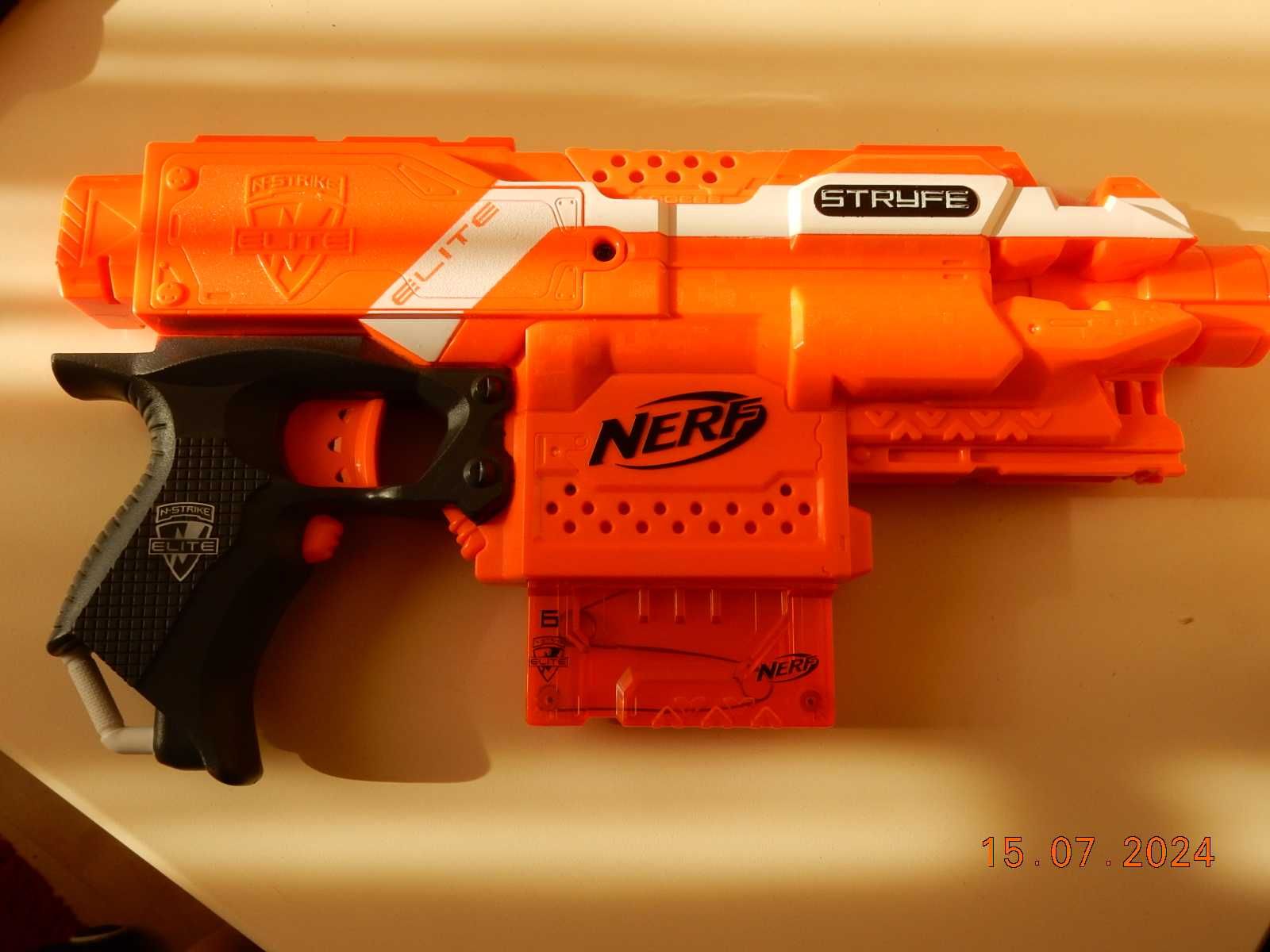 Pistolet Nerf n-strike Elite Stryfe