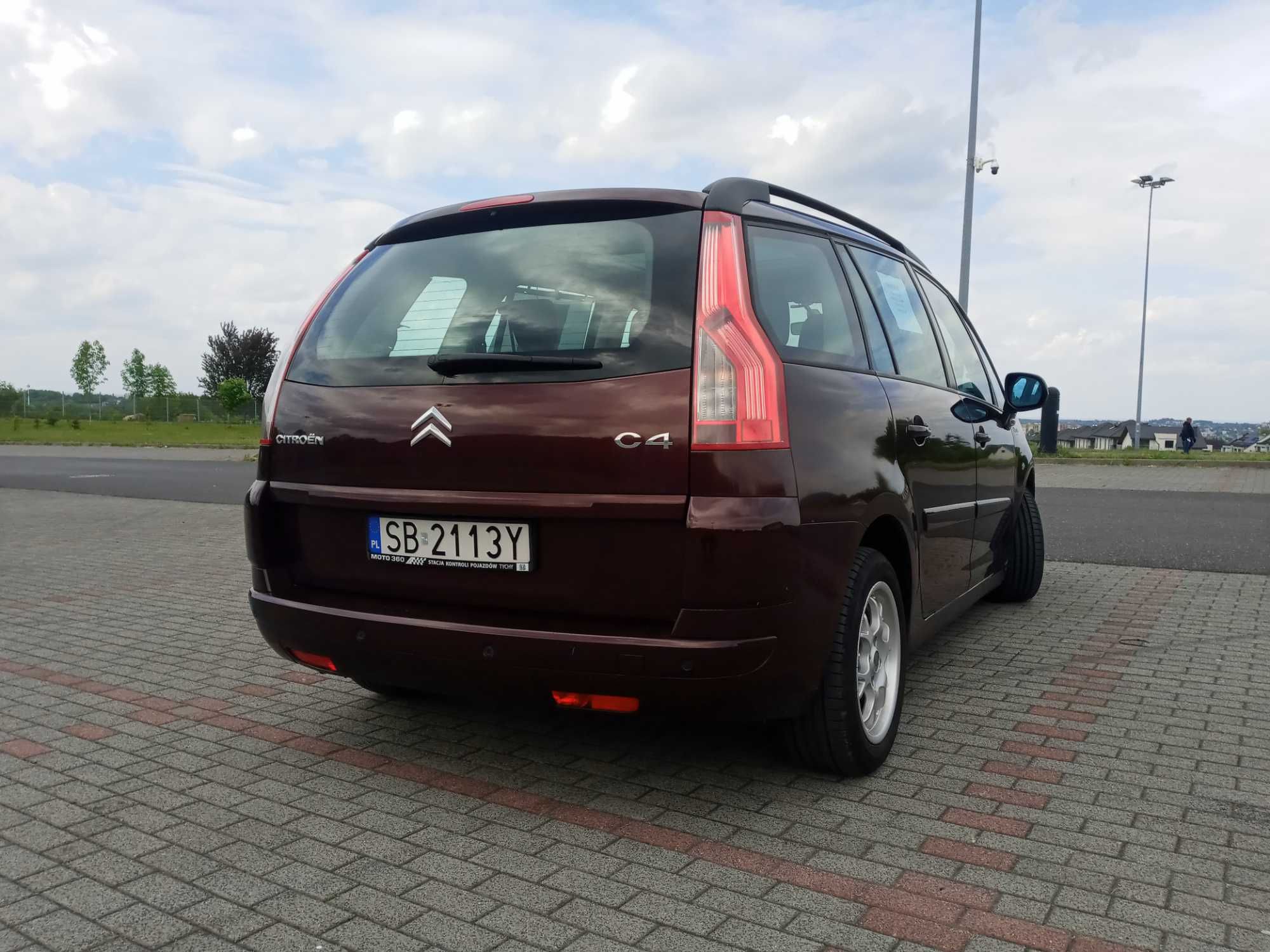 Auto do  dalszej eksploatacji 7 os.