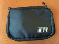 Organizer na kable USB. Etui.