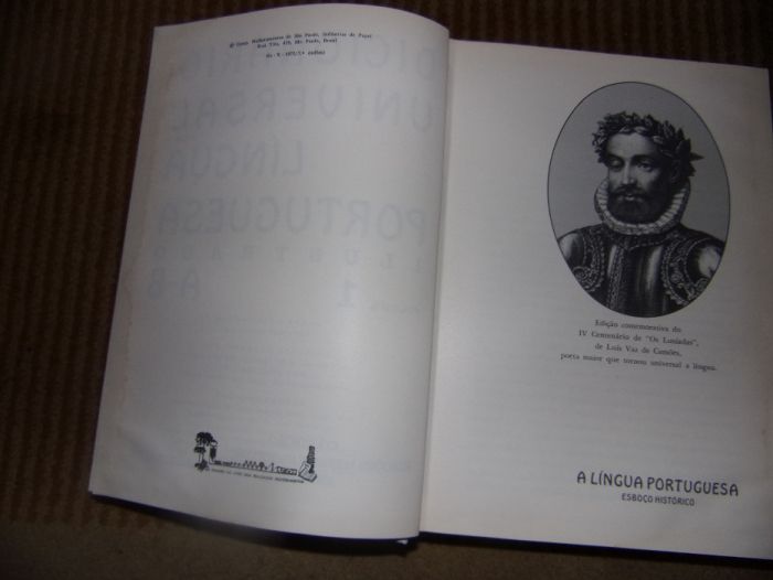 7433 - Dicionario Universal da Língua Portuguesa : ilustrado (5 Vols)