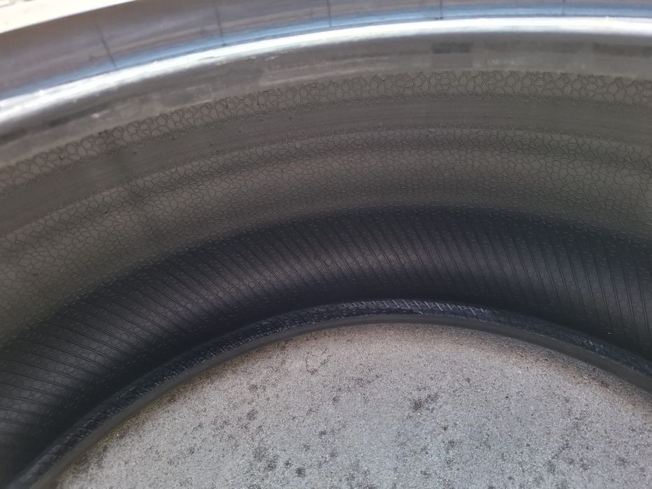 Vendo 2 pneus semi-novos