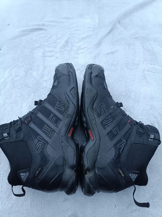 Мужские кроссовки ботинки Adidas Gore tex р43