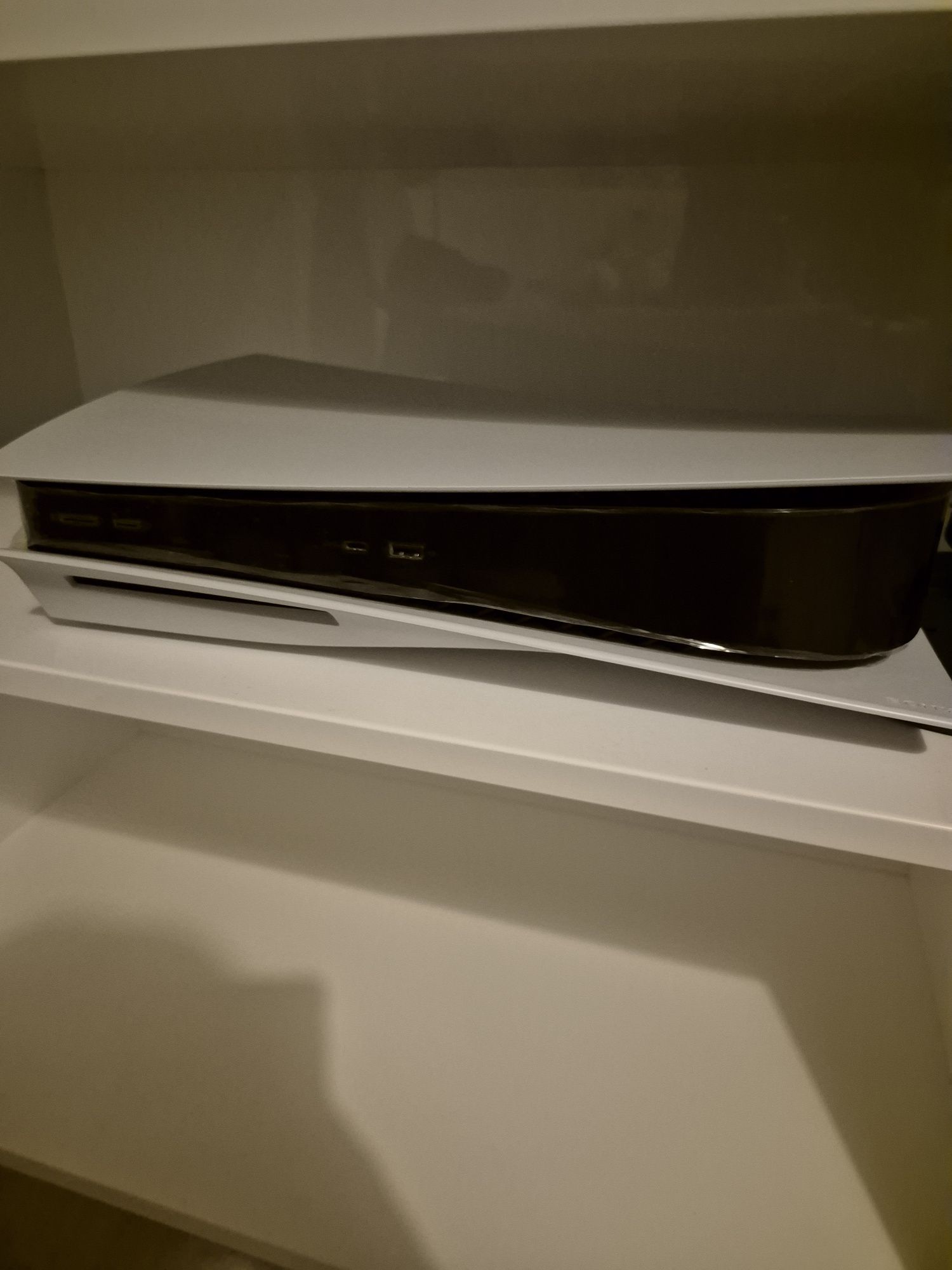 Ps 5 z napędem 825 GB