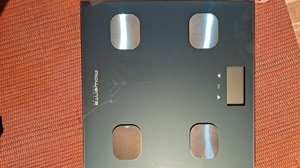 NOVA. Balança Rowenta digital Body Up trust