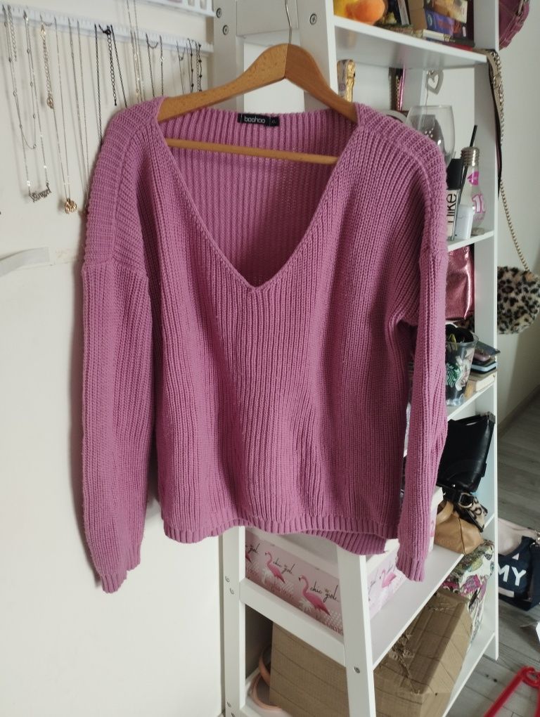 Boohoo sweter v neck