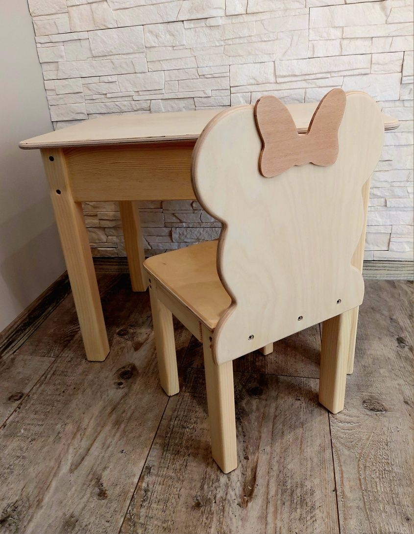 Stolik i krzesełko drewniane 92-116