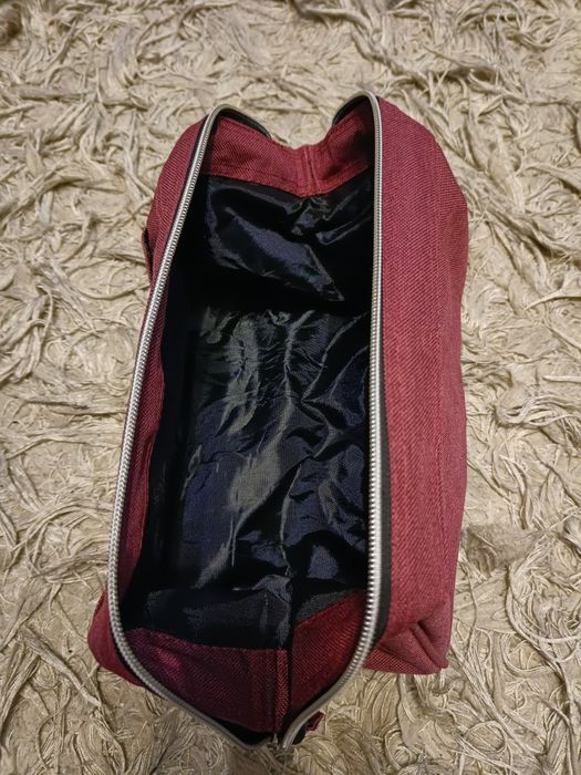 Nowa kosmetyczka podróżna