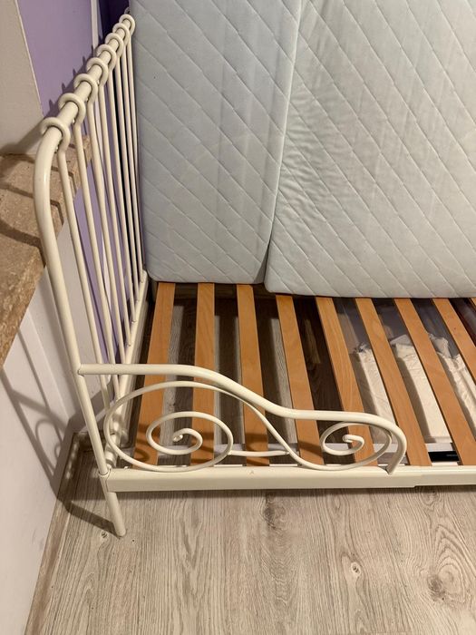 Łóżko białe IKEA MINNEN rosnące