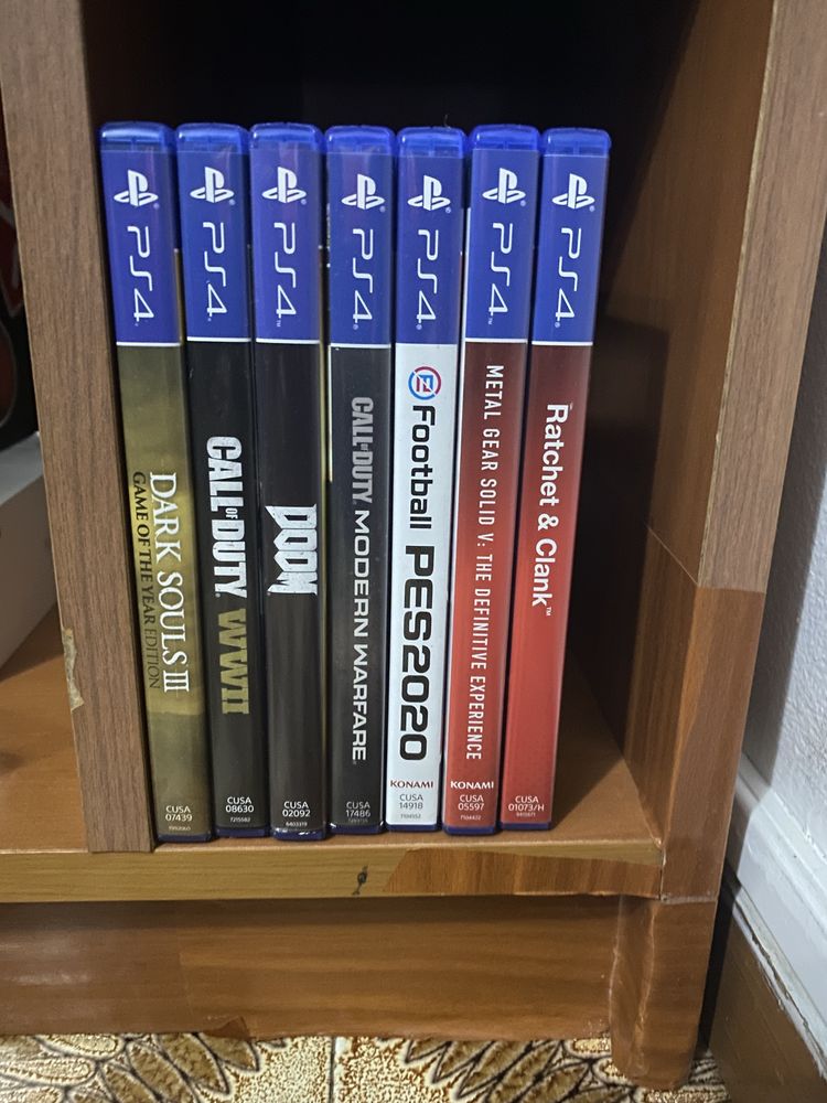 Ps4 Pro | 2TB | 3 comandos e jogos