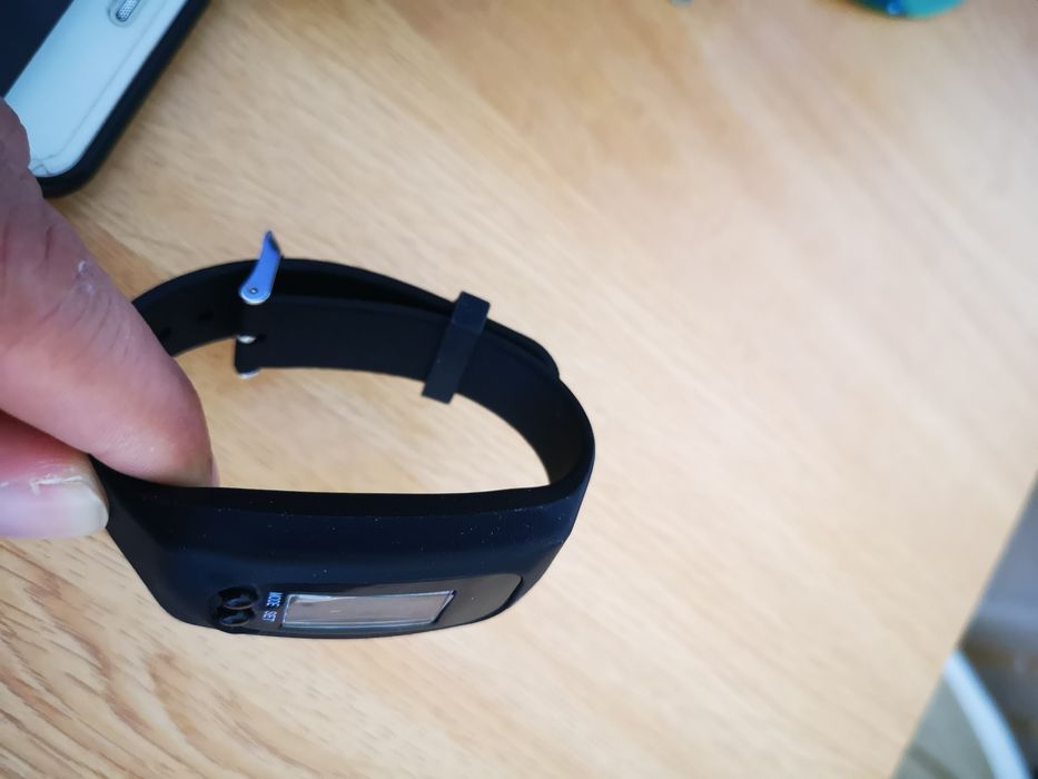 Vendo relógios digitais novos