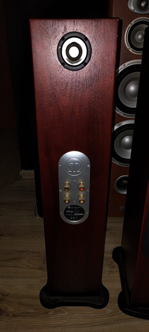 Glosniki firmy Monitor audio silver-RS6