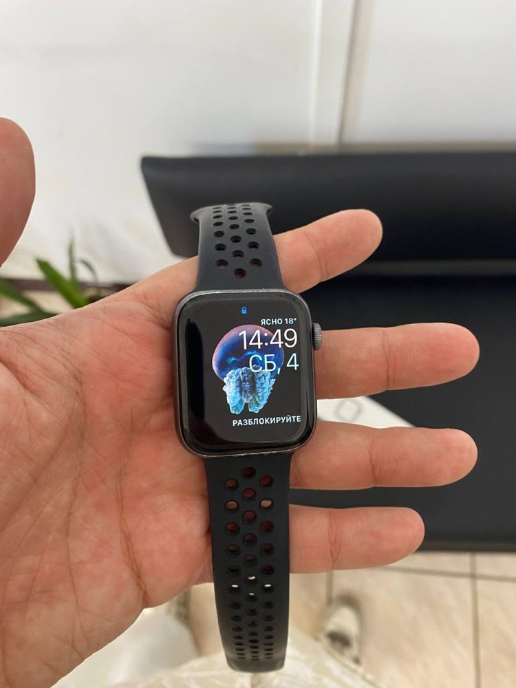 Apple Watch 4 44mm