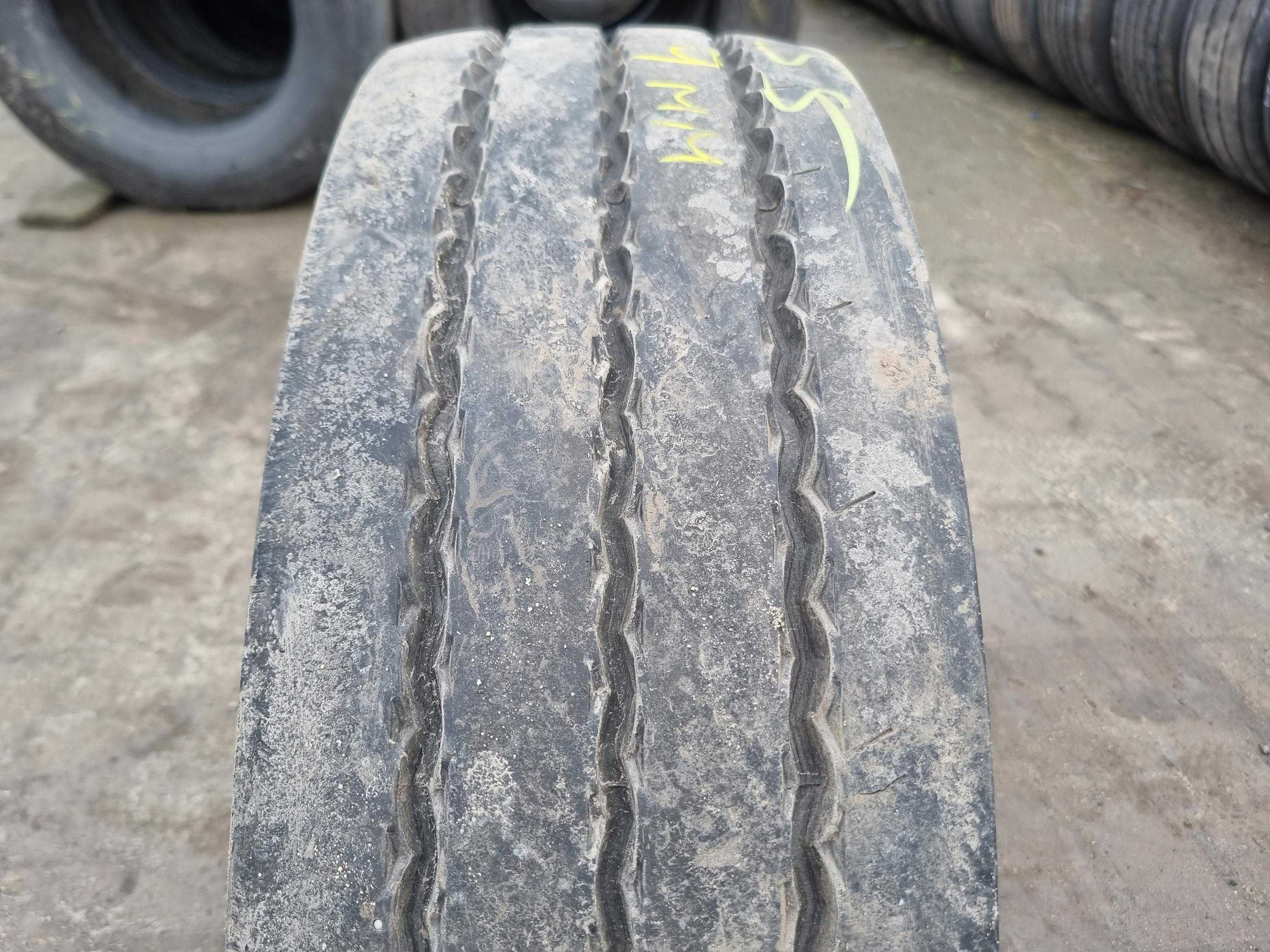 245/70R17.5 Opona BARUM BT200 ROAD 9mm Naczepa BT 200