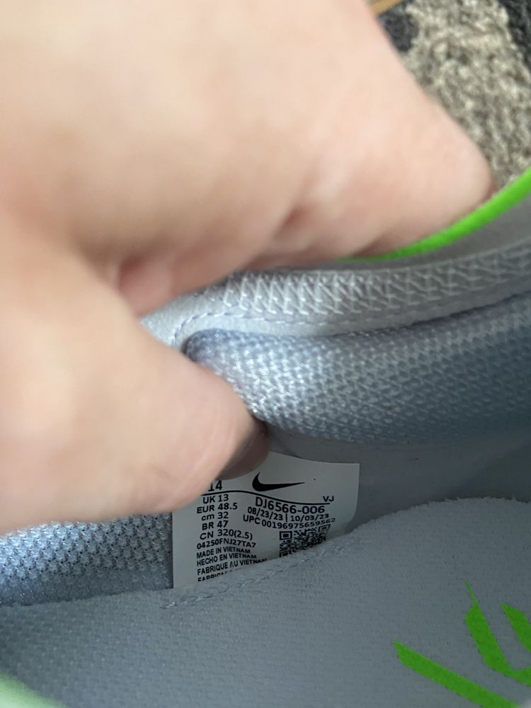 Топові бігові кросівки nike zoomx streakfly