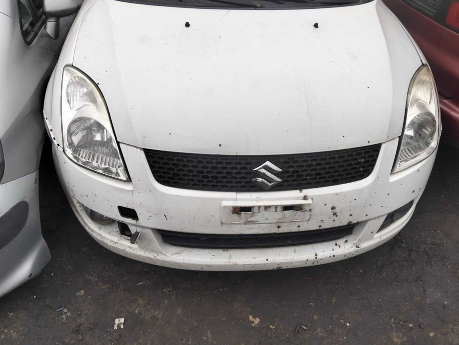 Suzuki Swift MK6 VI klapa tył fotele 3d Części niebieski ZCG 26U biały