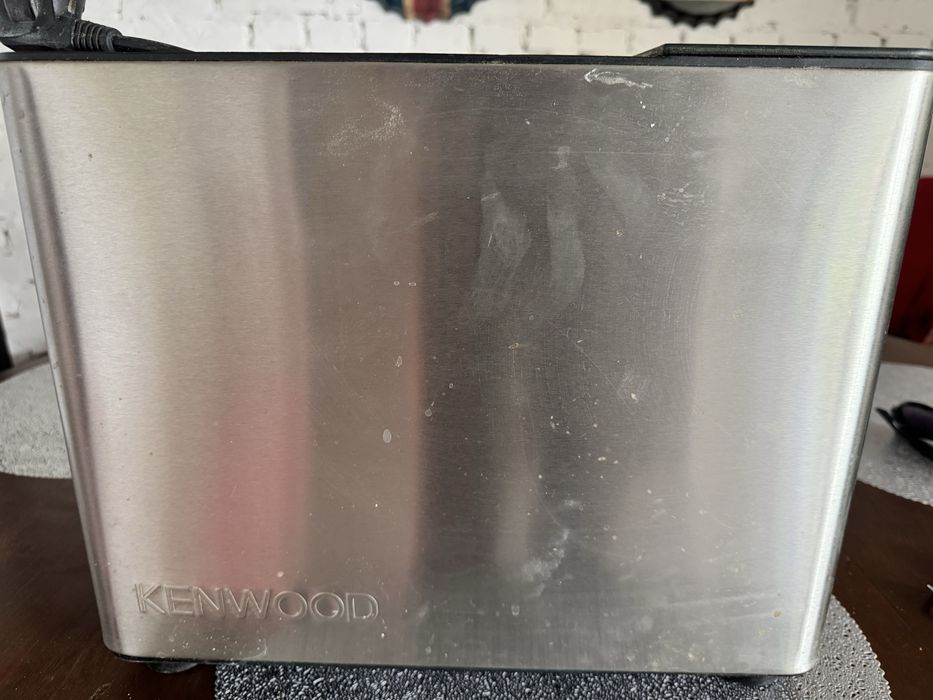 Хлібопічка Kenwood BM 450