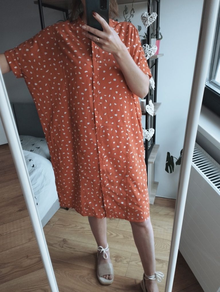 Rozmiar S M L szmizjerka, sukienka koszulowa Vila, ceglasta oversize