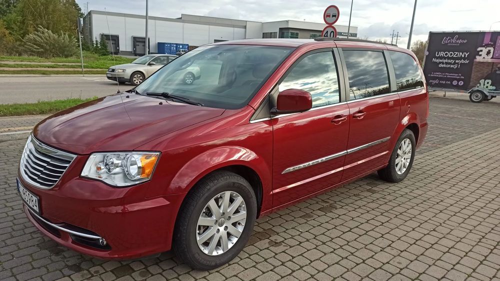 Chrysler Town & Country 3.6L // Faktura VAT 23%