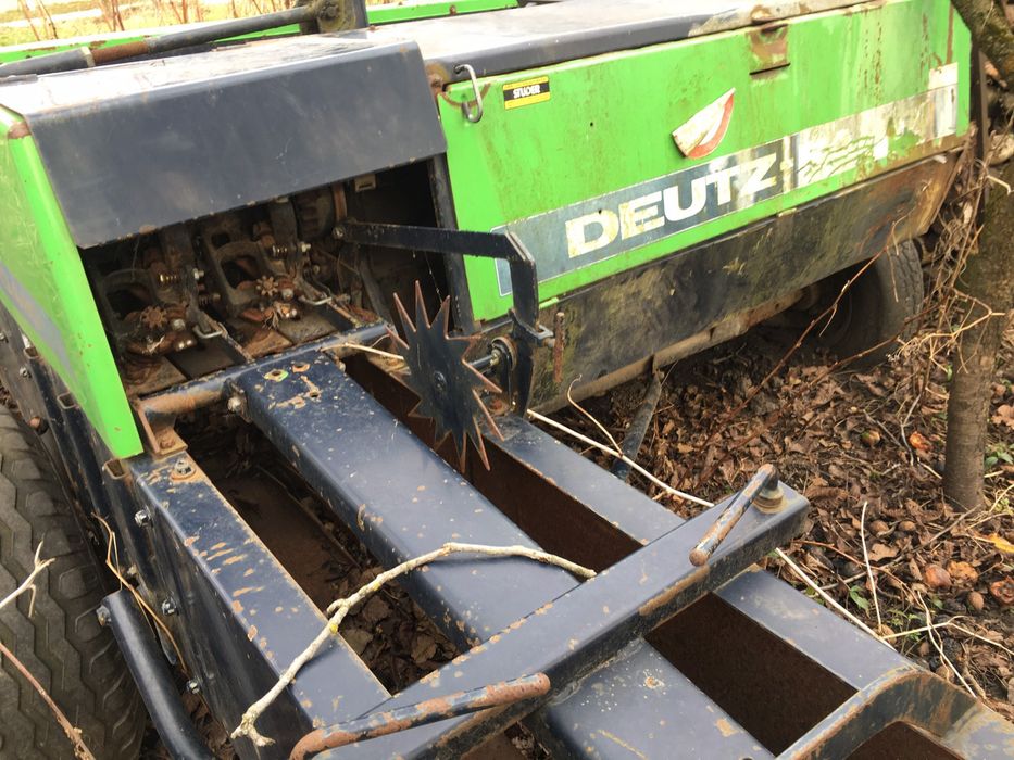 Прес подборщик DEUTZ-FAHR HD 440.Тюкопрес.