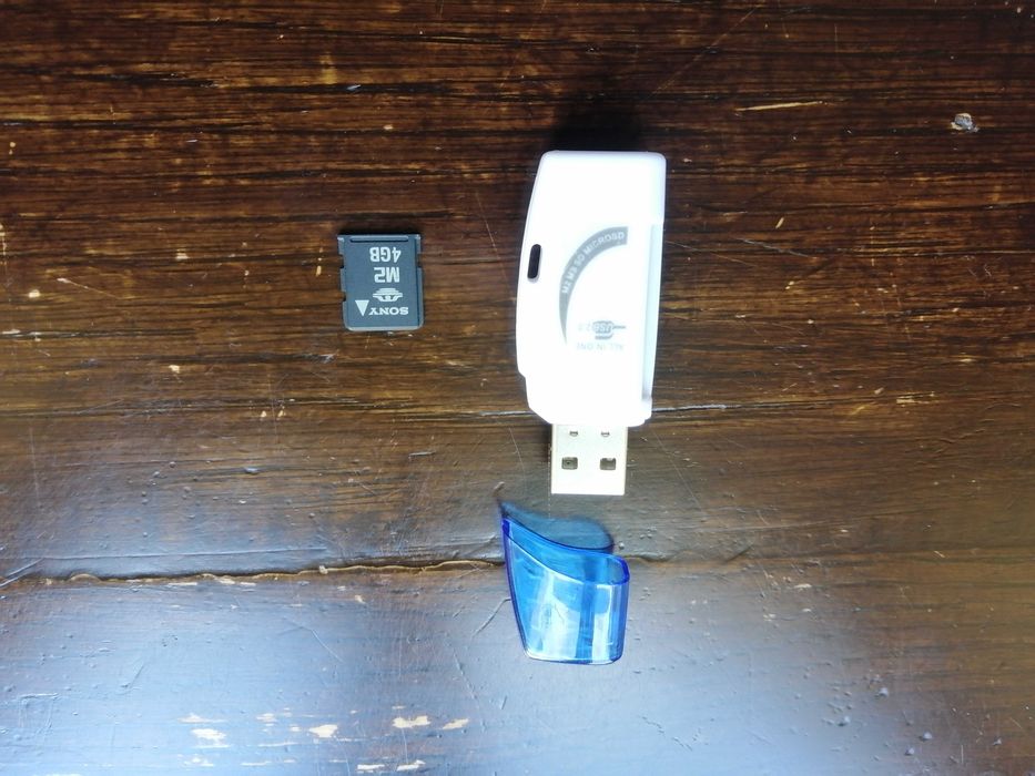 M2 Sony Memory Stick Micro 4 Gb до SonyEricsson PSP Go + картрідер USB