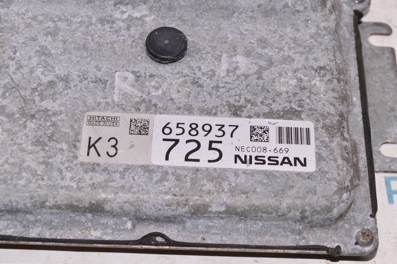 Блок ECU компьютер двигателя Nissan Rogue 14-16 (04) nec008-669