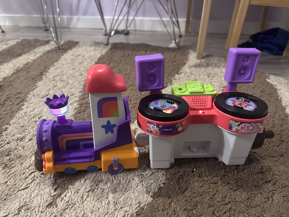 співаючий поїзд від VTech