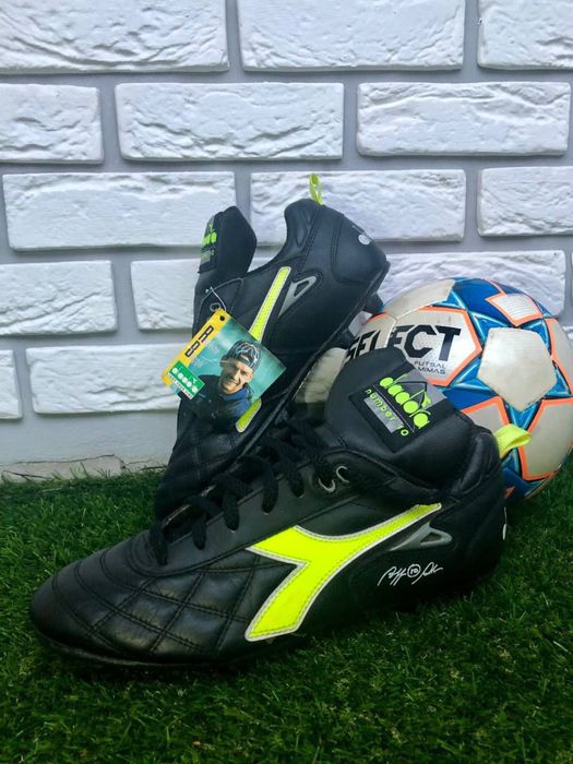 Бутси Roberto Baggio