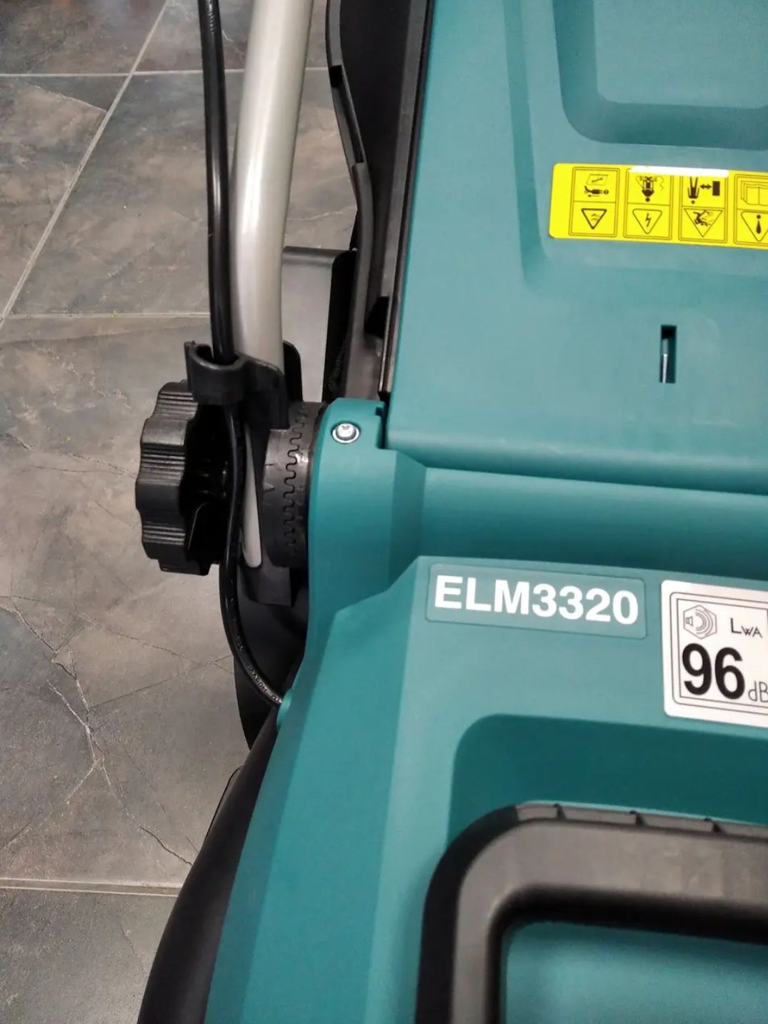 Газонокосилка makita elm3320