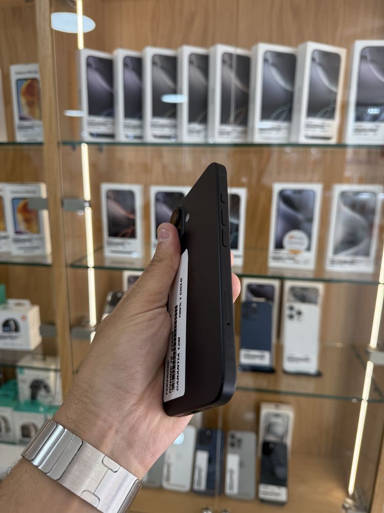 IPHONE 16 256GB NOVO - apenas 1 ciclo carga