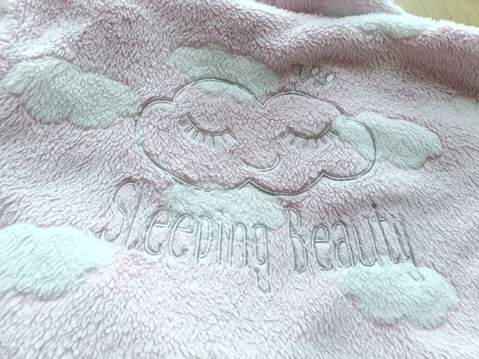 Cool club szlafrok dziewczęcy chmurki rozm 110/116