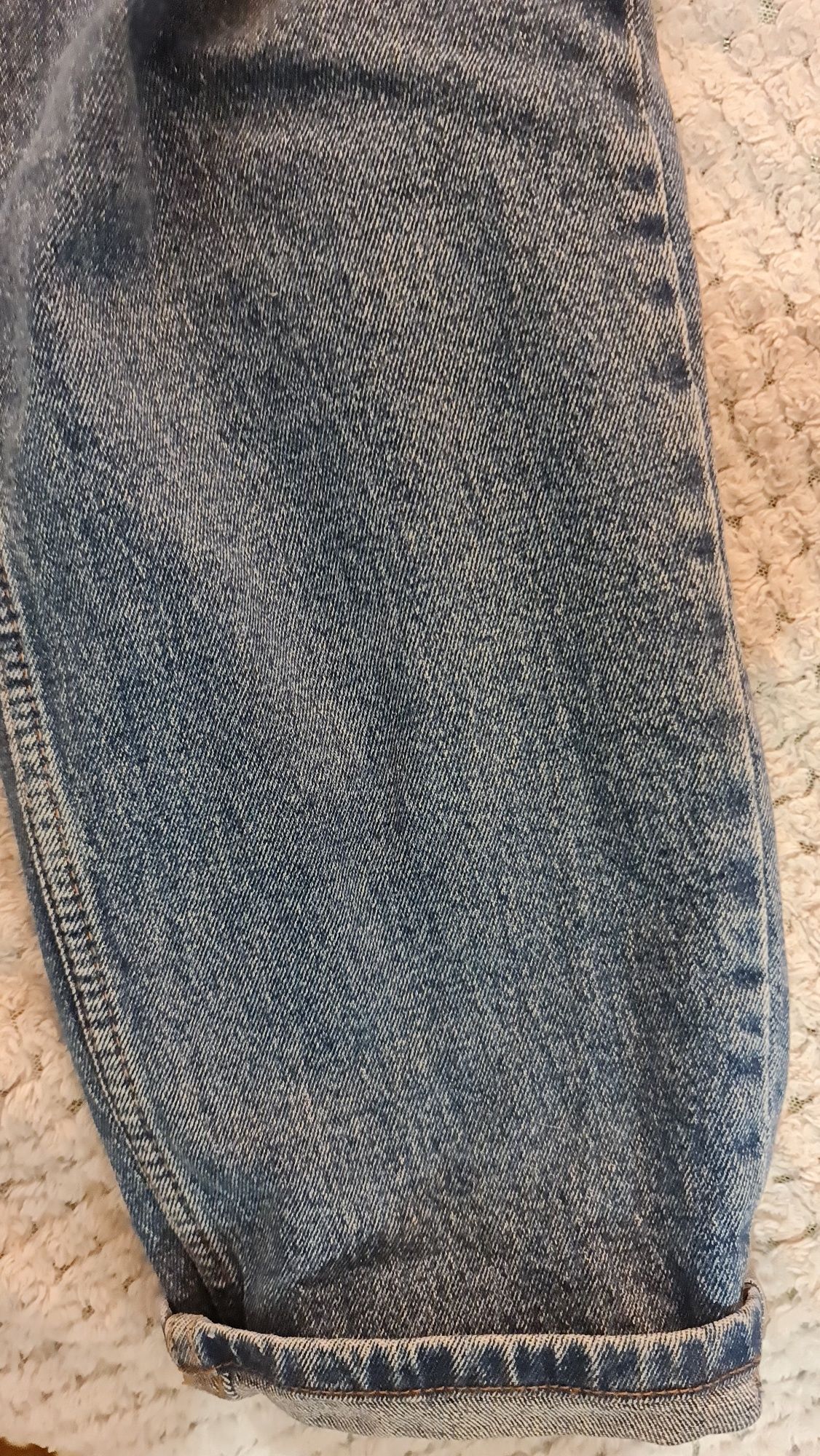 Продам б/у джинси 42розмір KAROL