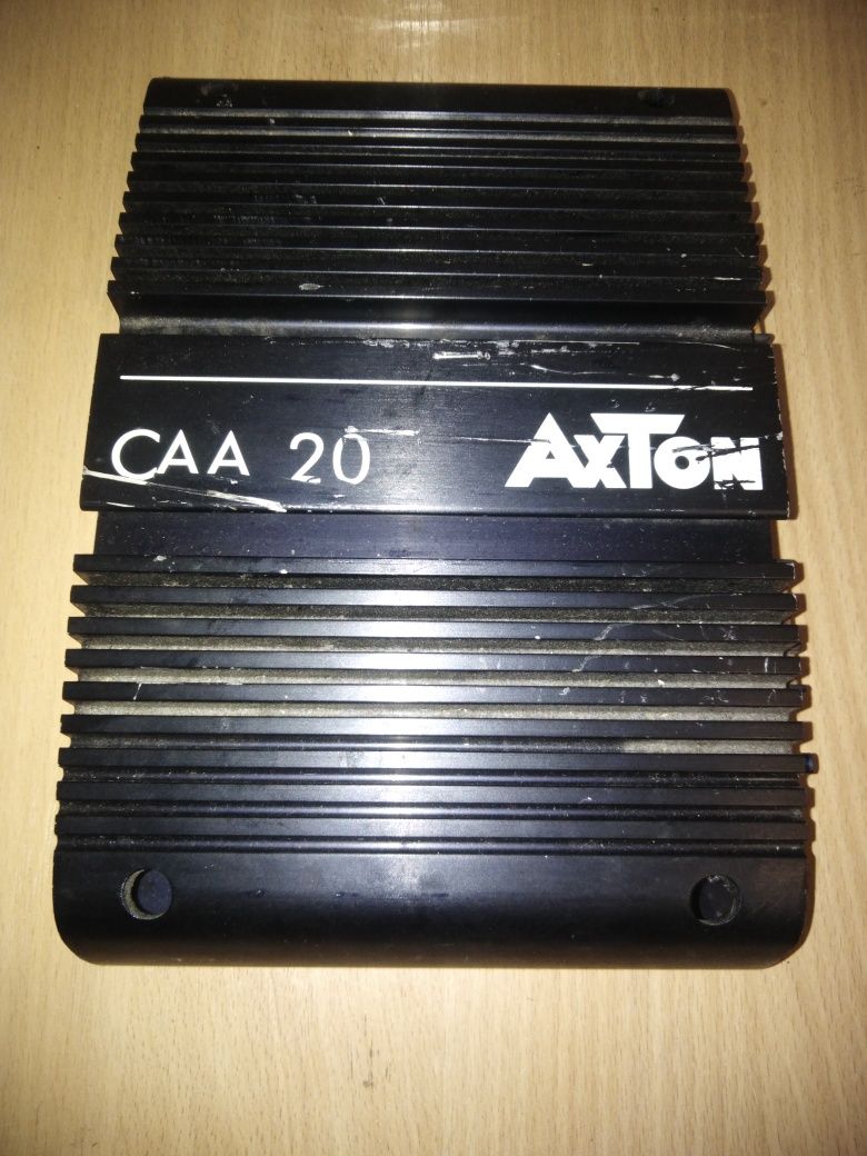 Автомобильный усилитель Axton CAA - 20