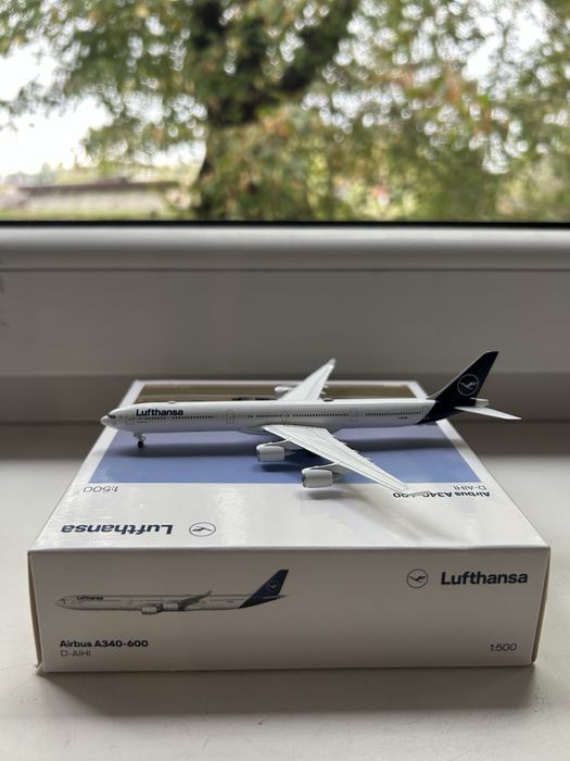 Herpa Model samolotu Lufthansa Airbus A340-600 skala 1:500