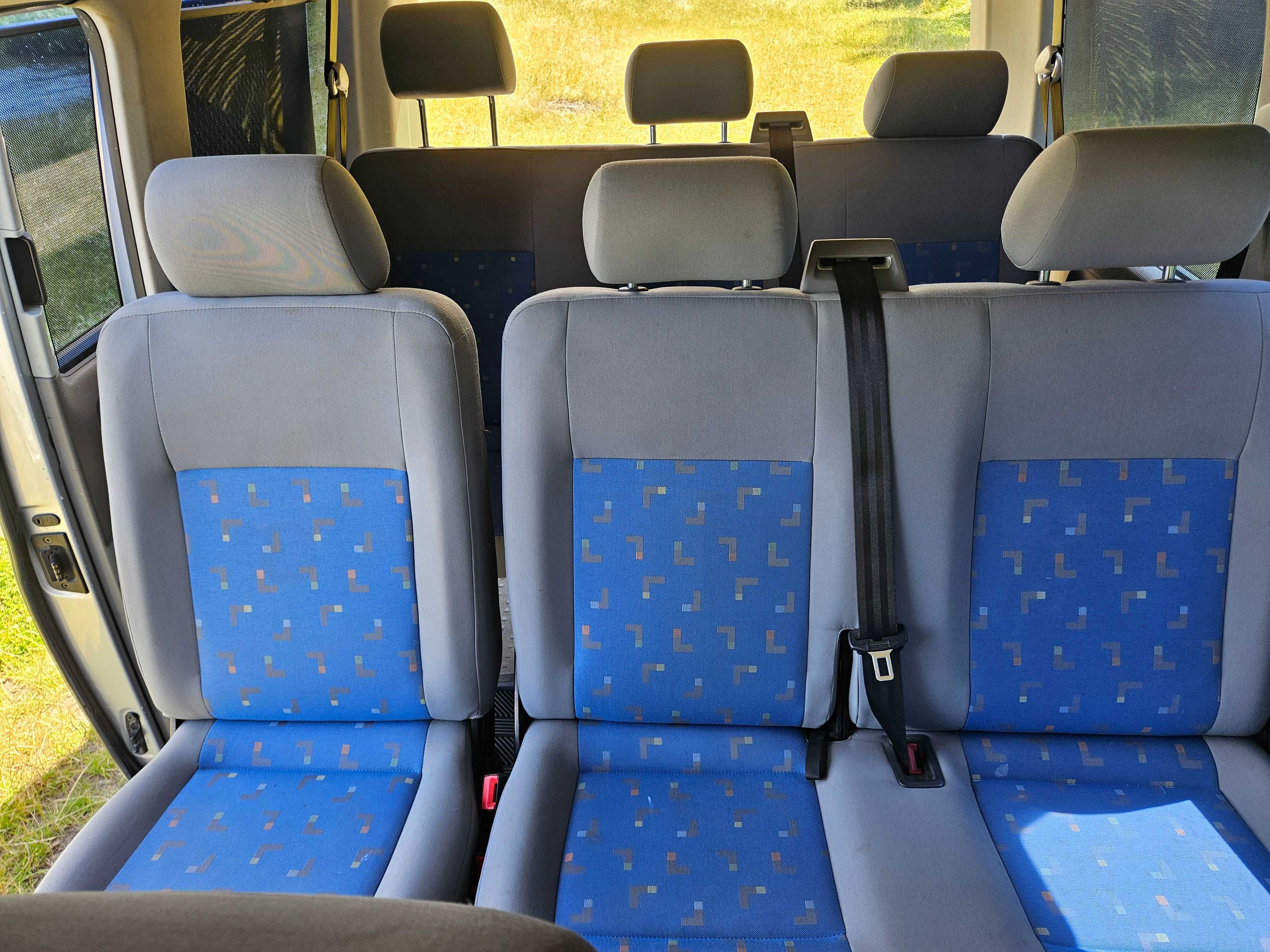 Vw Caravelle 9 miejsc 2.5 TDI w wersji 4motion czyli 4x4 faktura vat