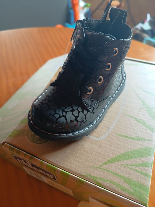 Botas Chicco com etiqueta