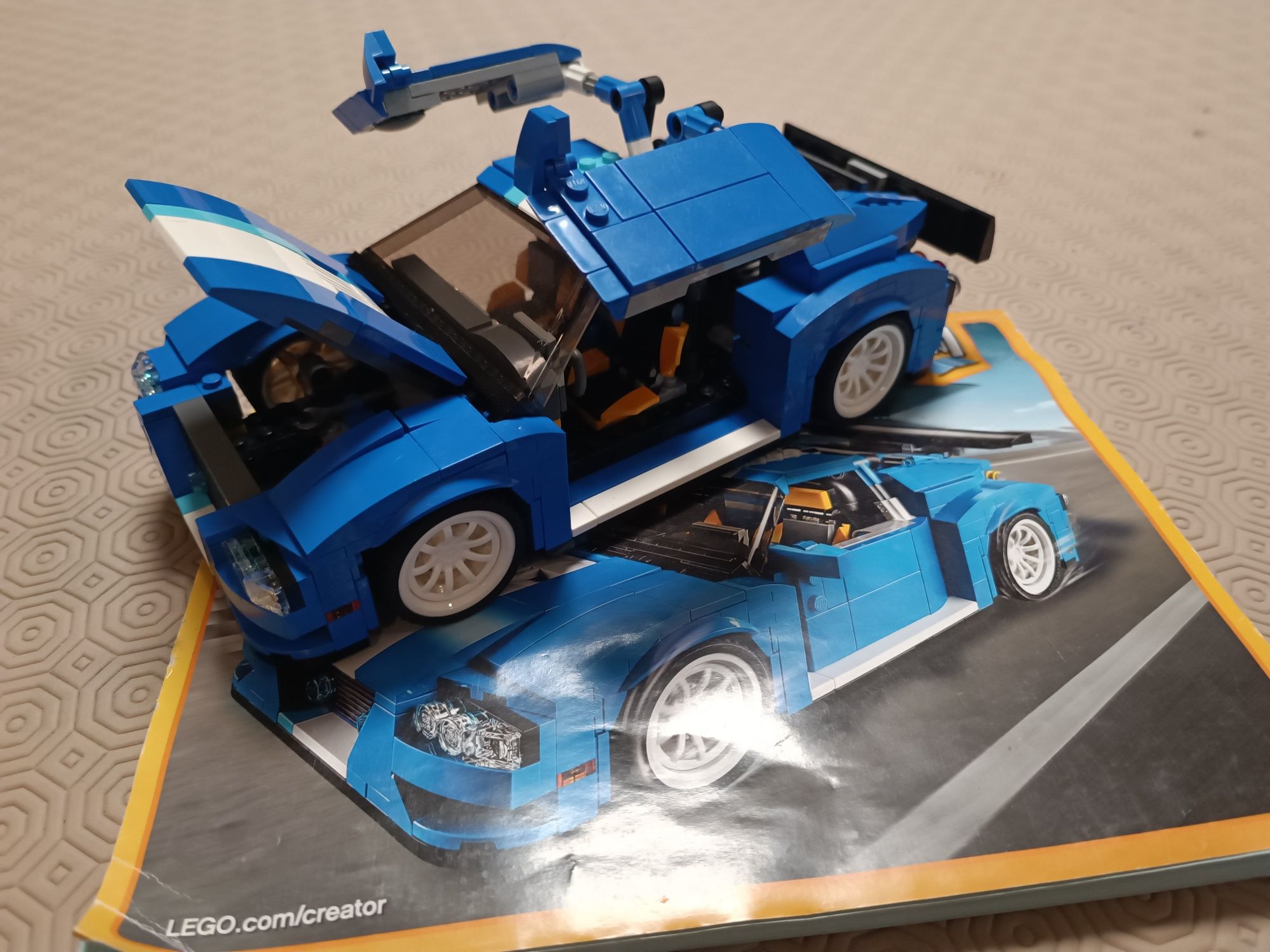 LEGO 3 em 1- Turbo Track Racer   Item No: 31070-1
