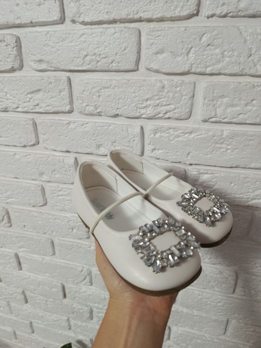 Чарівні туфельки для дівчини з 28 розмір