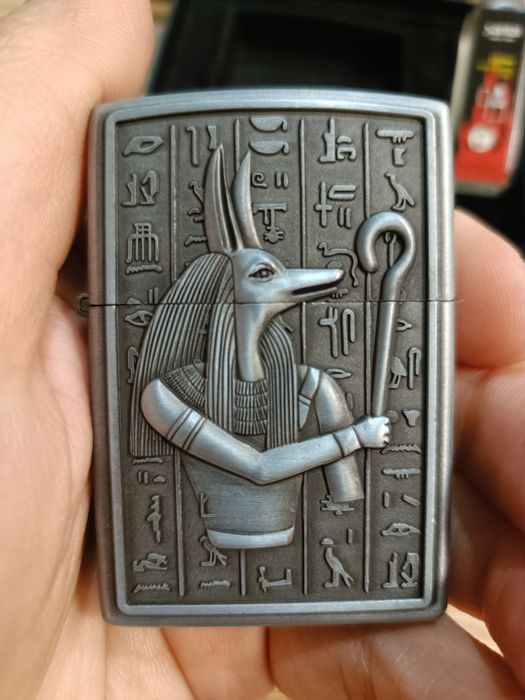 Запальничка бензинова