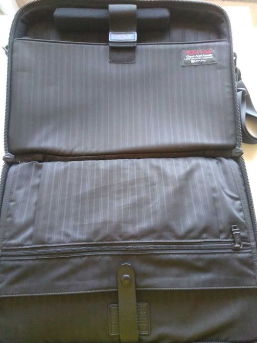 Mala para Portátil Tumi T-Pass (Nova)