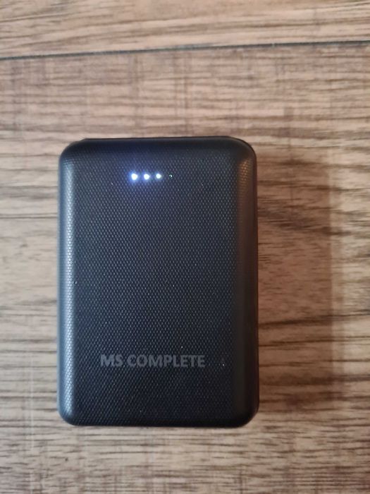 Powerbank Na 10000 bez ładowania