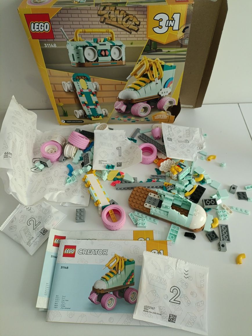 Zestaw klocków LEGO® Creator 3 w 1 "Wrotka w stylu retro" o numerze 31