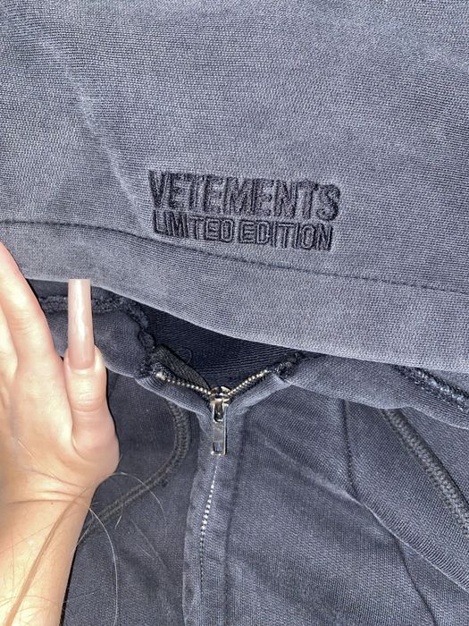 vetements зипка