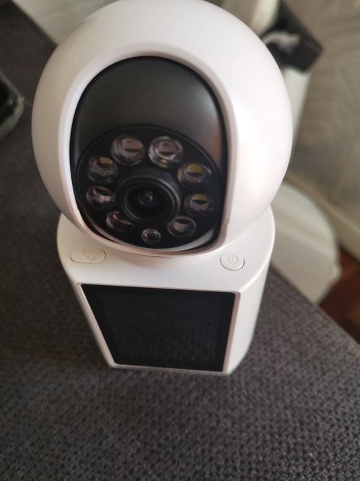 Câmara com monitor de vigilância cores