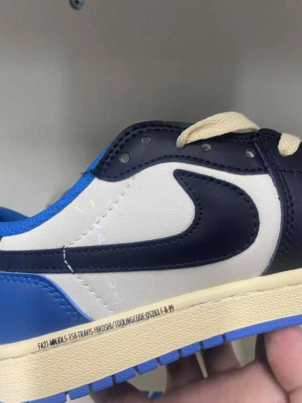 nowy Jordan1Retro Travis Scott Trampki Moda R.43