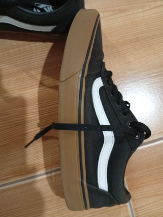 Sapatilhas Vans em bom estado
