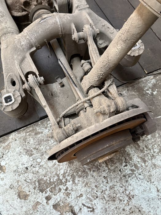 Wozek tyl e60 belka sanki