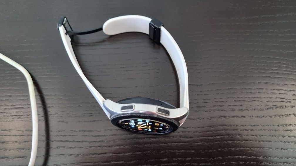 Samsung Galaxy Watch R800 46mm смарт часы