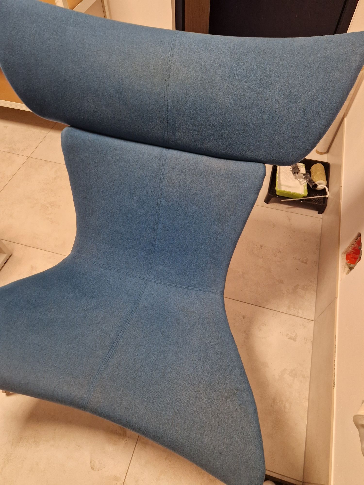 Fotel Imola z podnóżkiem BoConcept
